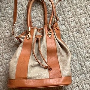 Beautiful Italian made leather pur